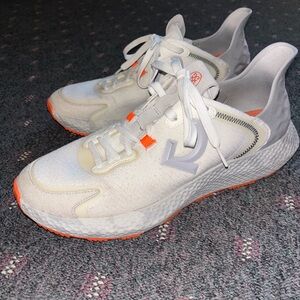 G/FORE MG4X2 spikeless golf shoes